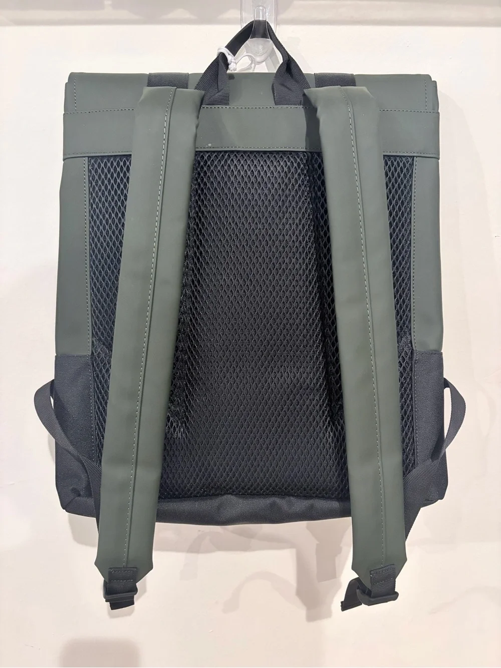 NWT Rains MSN Backpack in Olive Green and Black